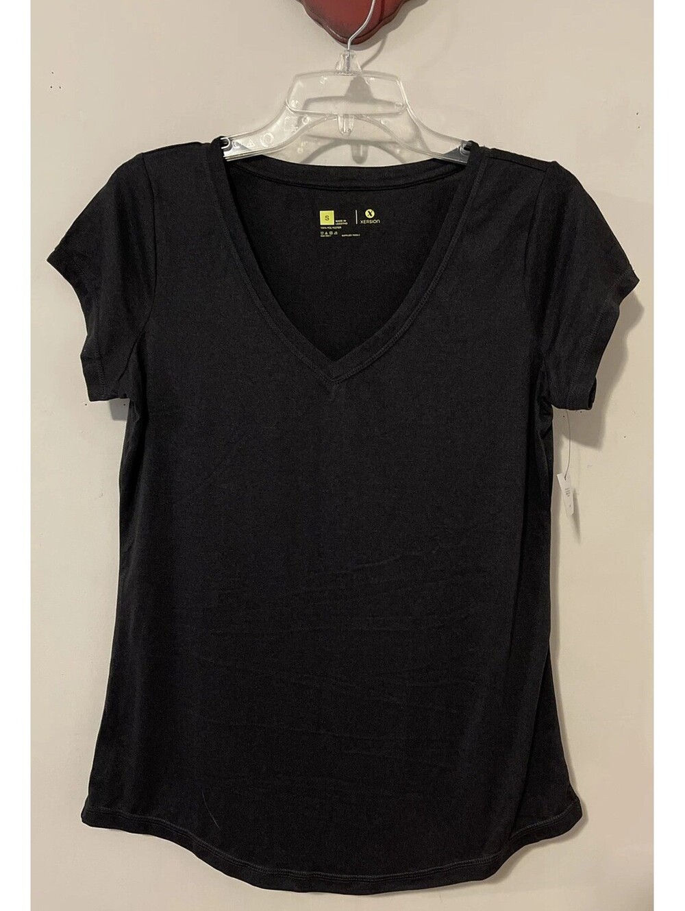 Xersion Womens Small Gray Vneck Performance Style Short Sleeved Tshirt NWT!A1943